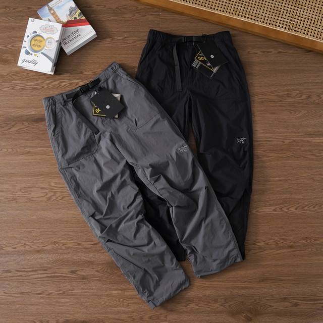 控220 双层自暖裤 品牌：始祖鸟 Arcteryx 尺码：S-M-L-Xl-Xxl 颜色：黑色-灰色 品 名：Arc'teryx始祖鸟男士二色双层腰带加绒裤