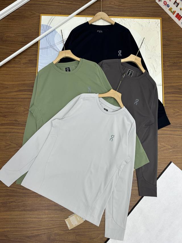 170，昂跑2025春季新款打底衫四色齐发，高品质面料和独特设计绝对不会让你失望昂跑男款多功能速干运动健身长袖，采用Drytec科技面料，轻量透气速干，能快速将