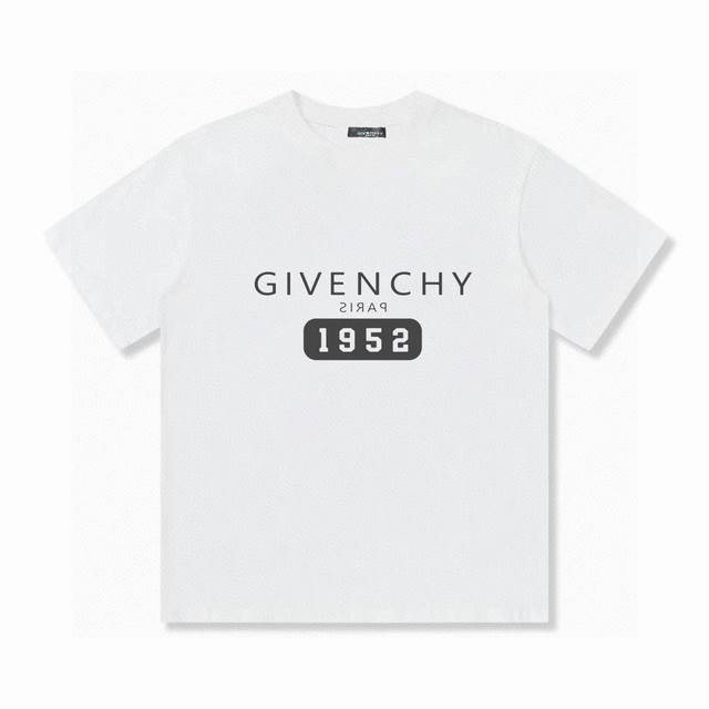 90高品质25Ssgivenchy 纪梵希 新款印花Logo大牌感十足！高端大气完美演绎，经典圆领不挑人版型上身巨显瘦 面料采用230克纯棉面料，保证舒适性同时