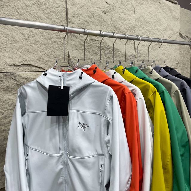 270 八色齐发 始祖鸟 Arc'teryx Gamma 户外软壳 薄加绒连帽冲锋衣外套 男女同款 全天候系列软壳薄绒冲锋衣外套。 顶尖户外出口订单，妥妥的元货