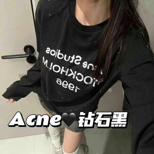 上新 新款烫钻涂鸦字母Logo长袖T Blingbling太高级好看狠狠Get～ 永远没法拒绝闪闪发光的T恤！！ 超重工全身烫钻 颗颗闪耀 简直没理由拒绝 纯棉