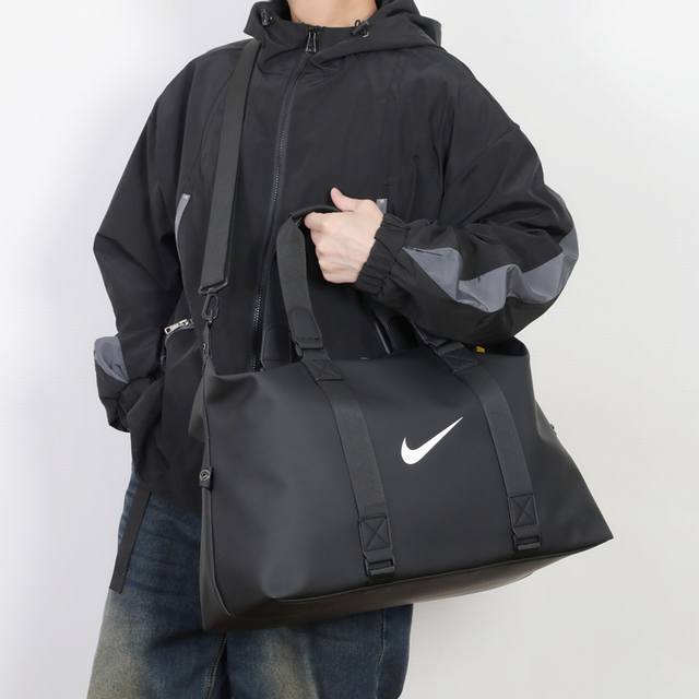 90，Nike耐克 男士大容量休闲旅行包短途出差行李包皮膜防水户外运动健身训练包手提斜挎包 尺寸:48×30×18
