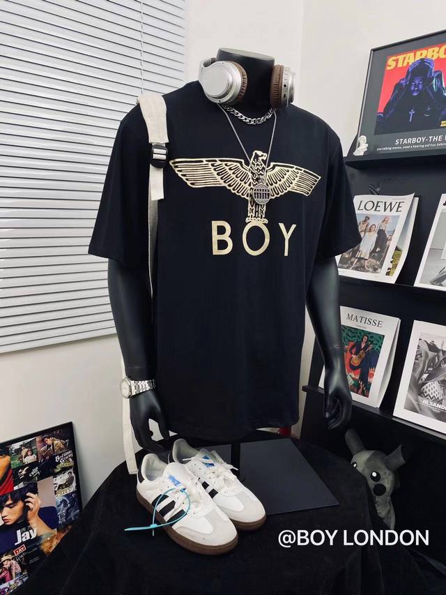上新120 Boy London25烫金梦幻翅膀情侣短袖Tee男女同款 超高版本 经典图案设计 立体外凸印花 烫金大翅膀英文Logo吸睛有型！面料由品牌面料商直