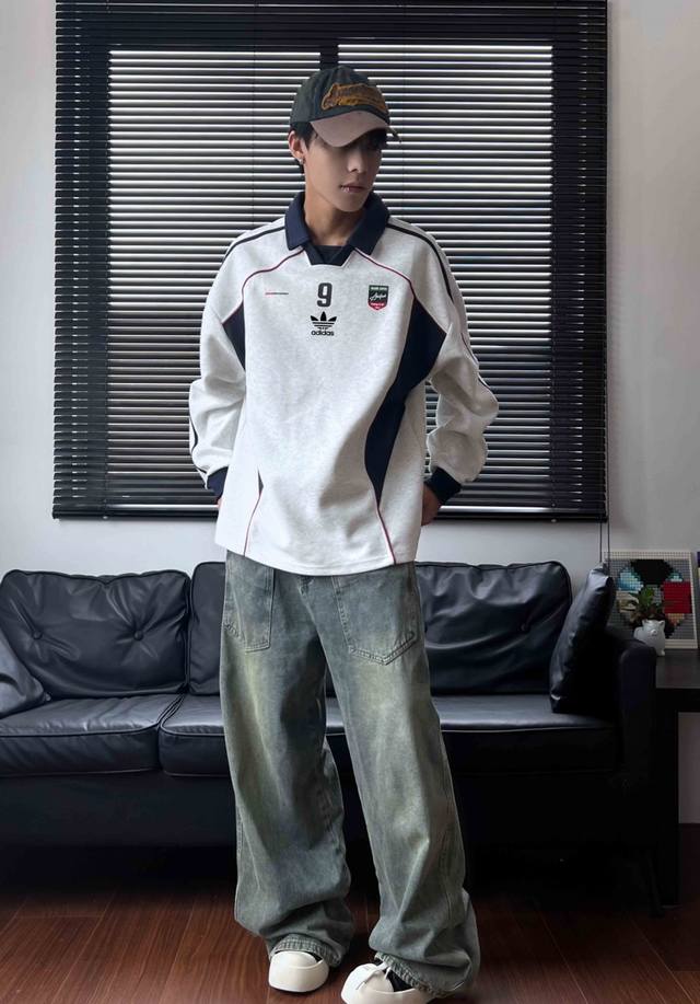 140 海外版阿迪达斯三叶草Adidas9号刺绣工艺美式拼接卫衣男女同款高街休闲拼接修身落肩袖重磅设计感外套拼接卫衣 此款采用超柔棉材质面料超有范！材质不起球不
