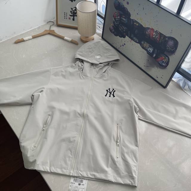 170 春意盎然，穿上它一起去踏青露营吧！ Mlb 25Ss早春新款 男女情侣连帽外套运动夹克。 东南亚出口订单，东西非常的板正， 好货，一波流！数量也不多！卖