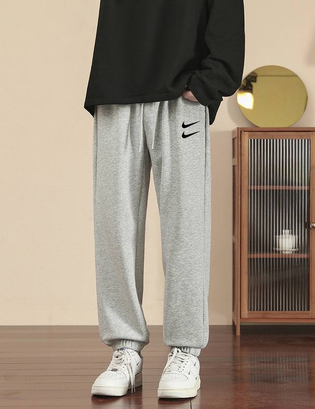 120 新款耐克Nike双勾全棉收脚卫裤！采用原版定制纯棉面料_高端品质面料 面料透气防撕裂！不贴肉 穿上舒适合身！立体修身_休息版型超级赞 穿着不闷热，束脚裤