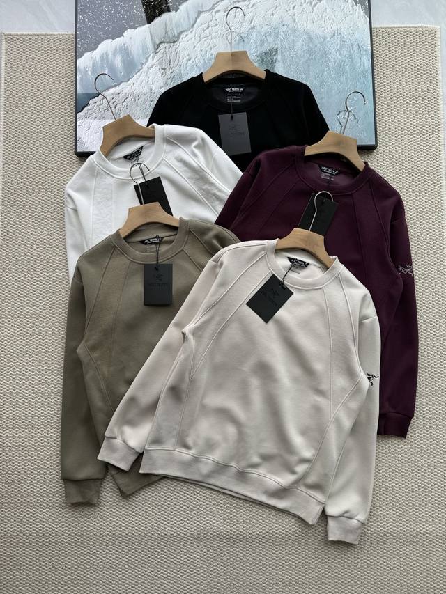 140 Arc'teryx始祖鸟刺绣男士圆领休闲卫衣 高端高品系列 ！认准品质下单！春装经典再现 四色齐发绝对强烈推荐！舒适透气！重工刺绣，饱满立体，舒适不紧绷