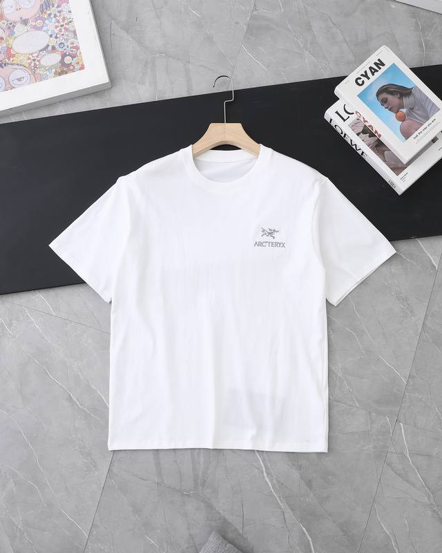 100 Arcteryx始祖鸟 Envoy Emblem Ss T-Shirt 刺绣短袖T恤品牌Logo柔软舒适休闲运动 爆款绣花 超高版本走量款放心推 Arc