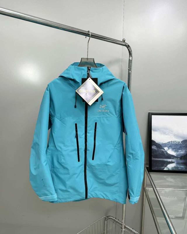 370 Arc'teryx-面料采用原厂防水N100D-X 3L Iso标准90 Iso4 级别的 Gore-Tex Pro 科技面料 -透气性达到原厂标准50