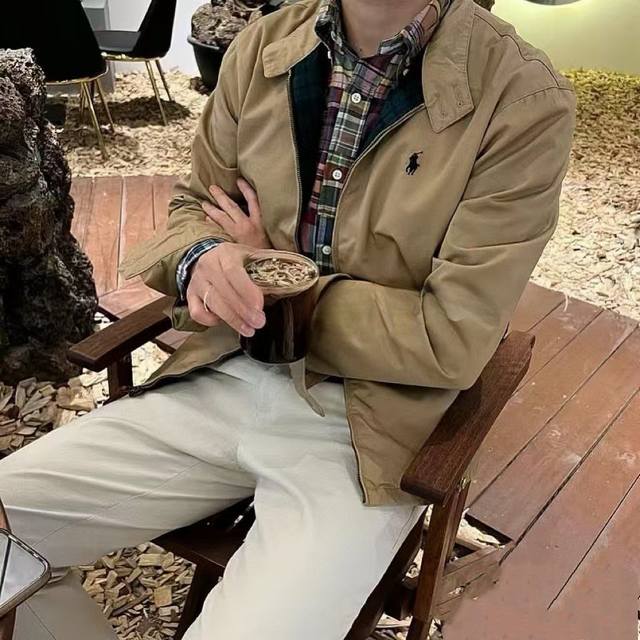 200 Ralph Lauren 拉夫劳伦 经典男女同款老干部拉链夹克外套- 三色齐发，原版复刻高版本 易梦玲同款 众多穿搭博主上身推荐， 哈林顿夹克的版型翻领