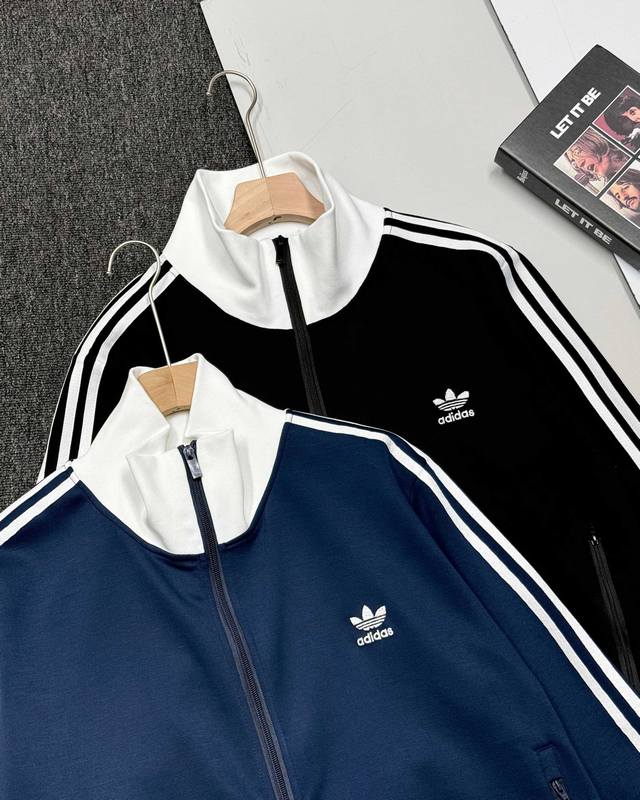 实拍细节图 Adidas阿迪达斯25S新款韩版立领外套 官网货号：I P540 颜色: 黑色 藏蓝色 尺码: S-Xl S M L Xl 衣长 66 68 70