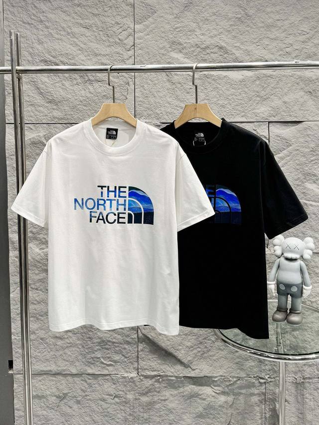100 高版本带Nfc芯片识别 The North Face 北面25夏季新款印花休闲宽松情侣款 短袖T恤864 细节:版本一比一复刻，吊牌 领标 水洗。带Nf