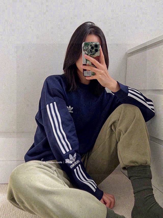 P140 高版本 品名：Adidas Originals 三叶草70S 三条杠刺绣Logo 长袖圆领卫衣 版型；宽松 面料：360G纯棉毛圈 颜色： 藏青色 尺