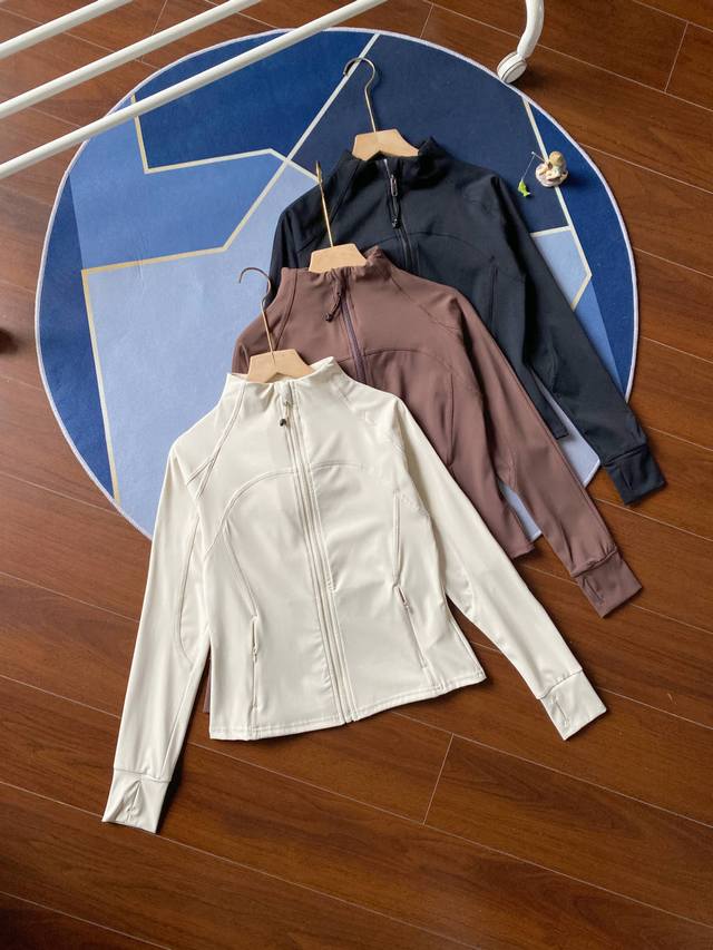 P上衣180 裤子140 原厂品质-官网2万+Define 女子健身瑜伽夹克 *Nulu运动外套露露Lululemon. 大厂出货做工细节无忧. 穿上它分分钟小