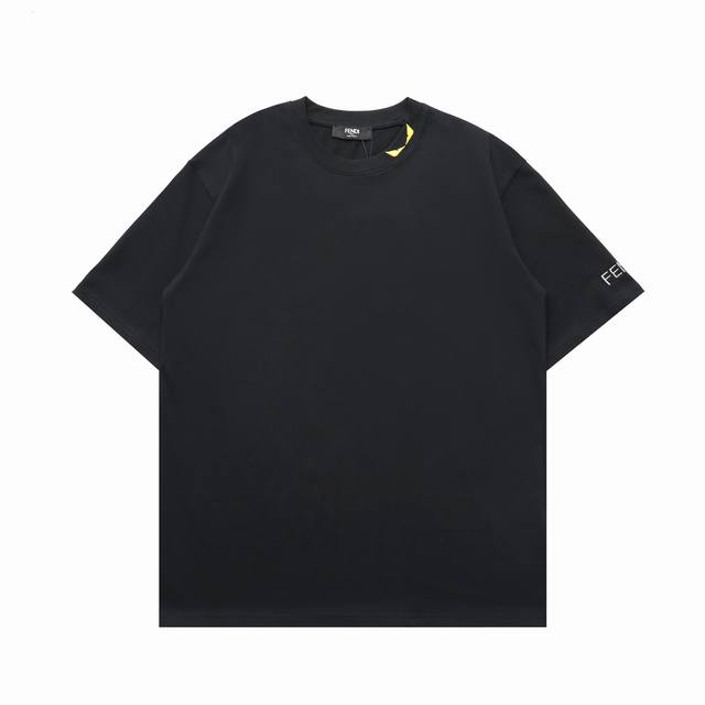 120 [顶级复刻版本] 品名: Fendi 芬迪 新款领口恶魔眼睛刺绣休闲圆领短袖T恤 款号：317 尺码：S-Xl 颜色：黑色 白色 Fendi 芬迪 新款