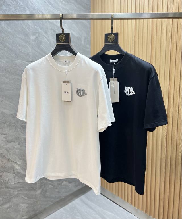 P220Dior 迪奥 2025年春夏新品上新 三标齐全 纯棉圆领短袖T恤 好货不用过多介绍 看细节 专柜码数：S-Xl 175 140建议M
