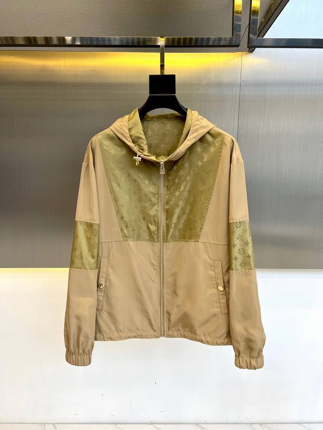 P470 1V、2025春夏新款男士薄款双面夹克外套，原厂订单，家族人气单品，代表性十足，规格感十足的精品，所有粉丝都值得抢购的精品！纯正意代渠道订单，标志性字