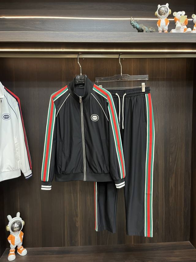 主推 P660 Gucci 2025Ss早春新款发布Gucci卫衣套装，春季爆款套装！穿上就是舒适自在又显瘦的存在，慵懒而随性，结合干净简单的色系就特别耐看，适