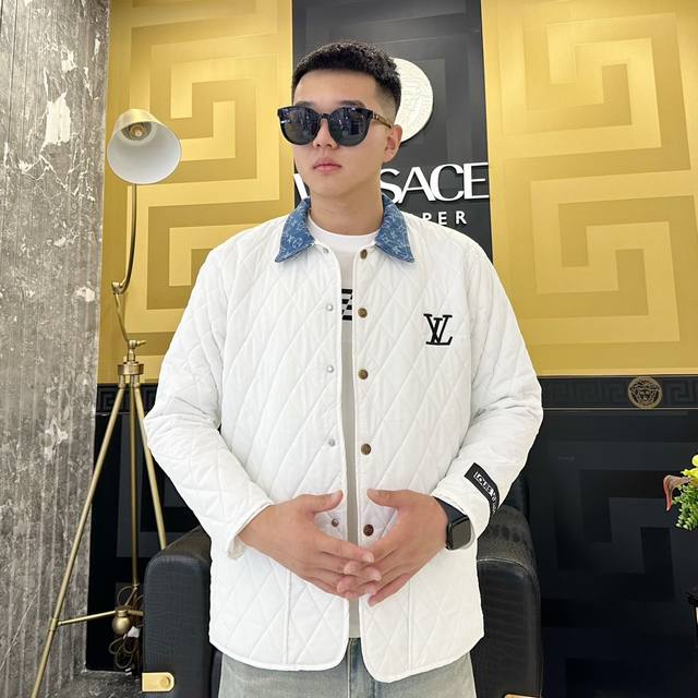 P440 路易威登Lv 官网同款，同步发售！Ss秋冬新款羽绒棉服男士加厚外套，原单三标齐全高端版本！带隐藏帽，专柜定制面料 透气舒适度高，细节无可挑剔，品牌元素