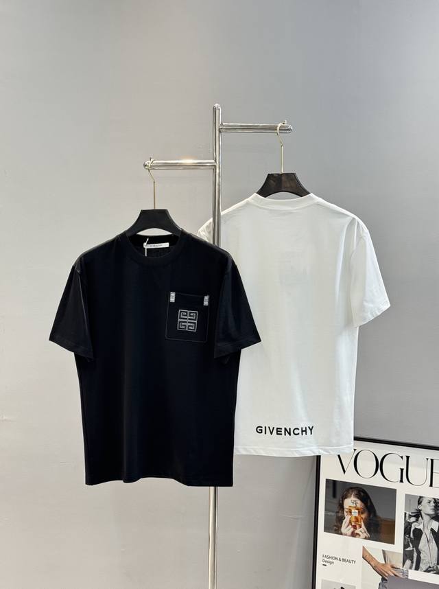 P190。 Givench*纪梵-希25S新款T恤.男女同款！优秀品质和当代流行元素搭配.前胸口袋设计.立体质感Logo超强3D绣花标签，后腰部位品牌字母绣花设