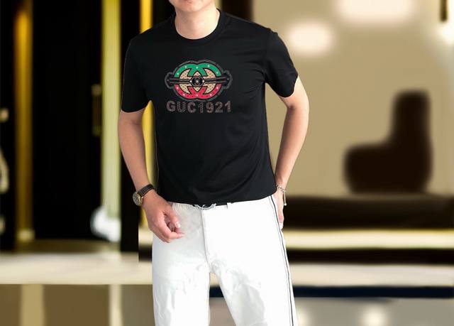 P150 G*Cci 古齐2025春夏新款原单男士圆领短袖T恤 高端定制 时尚百搭 柜台同步售卖 印胶烫钻字母Logo图案设计 客供定制进口天丝液氨棉面料，穿着