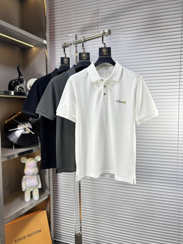 P220 Celi*赛琳 Ss25早春新款翻领Polo衫 高品质珠地棉材质 雍容华贵的品牌风格，260克重 客供进口面料 做出来的衬衫也是版型垂顺挺括，并且还抗
