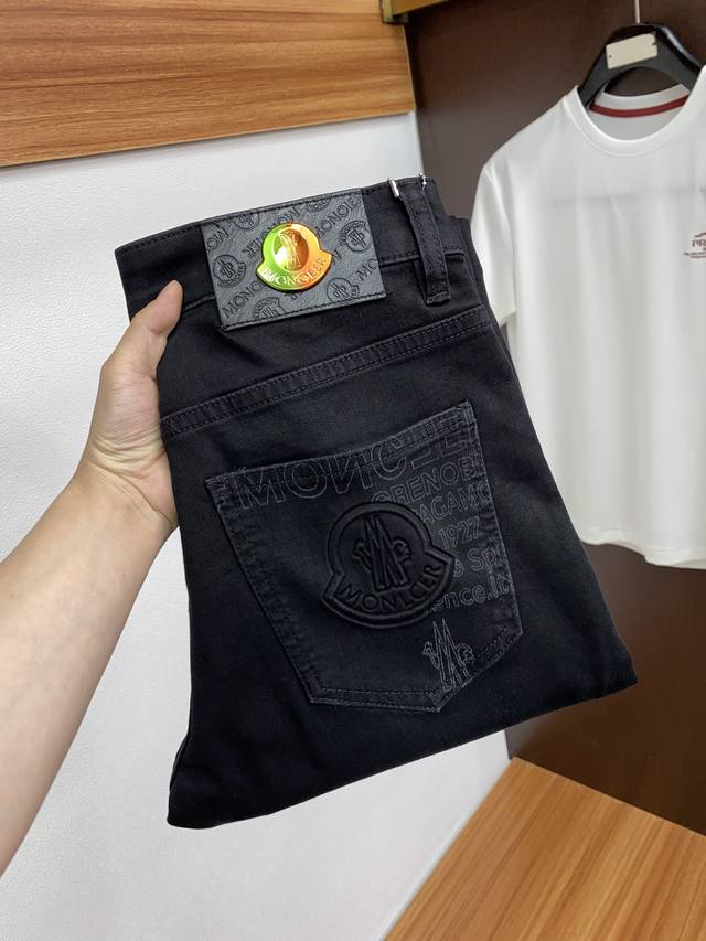 P230 蒙口 2025Ss早春 新品 原单男士水洗牛仔裤纯血统品 每季必出的类型，无需质疑的热卖王牌单品，符合四季最佳的搭配色号 整体的风格延续了Slp的基调
