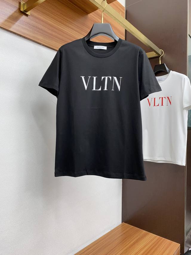 P210 Vt 2025春夏新品短袖T恤 定制专属80支双股丝光长绒棉 专柜25新款 一款比较经典设计，胸口印花设计彰显个性潮流的设计风格！完美诠释奢华主义！S