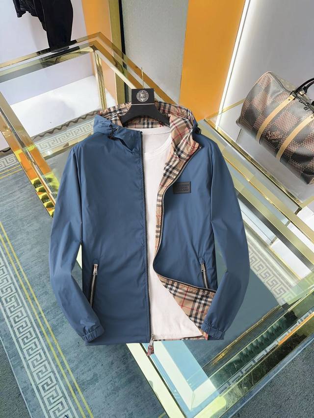 开春爆款， P230 巴宝莉 春季Ss新款双面男士夹克外套，原单三标齐全高端版本！专柜定制面料 透气舒适度高，细节无可挑剔，品牌元素设计理念，体现高品质。手感细
