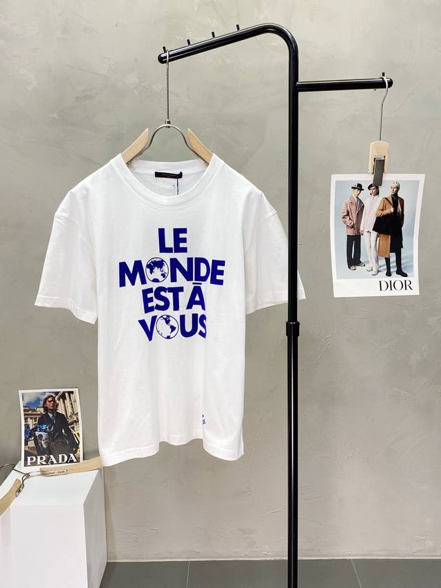 P140。Louis Vuitton路易威登独家专供新款原单男士休闲春夏短袖 高端定制 高端版本 时尚百搭爆款进口面料 手感超柔软细腻 穿着亲肤舒适 高端精品