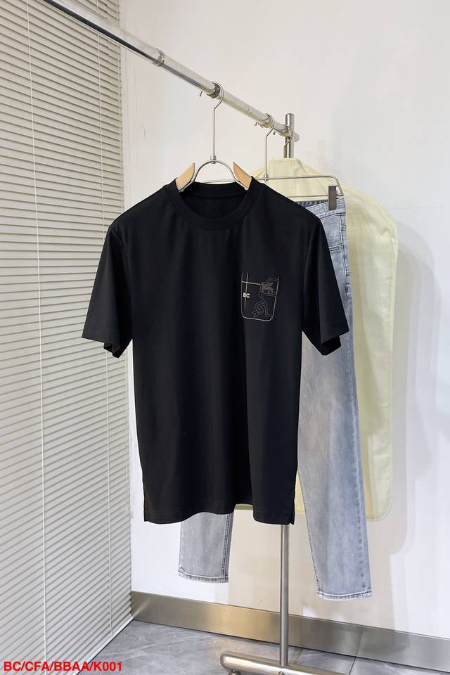 P250 K001 Bcbrunello Cucinelli春夏最新品，专柜同步有售，时尚休闲圆领短袖T恤，进口原版面料，做工极为复杂，唯一可以做代购级别的渠道
