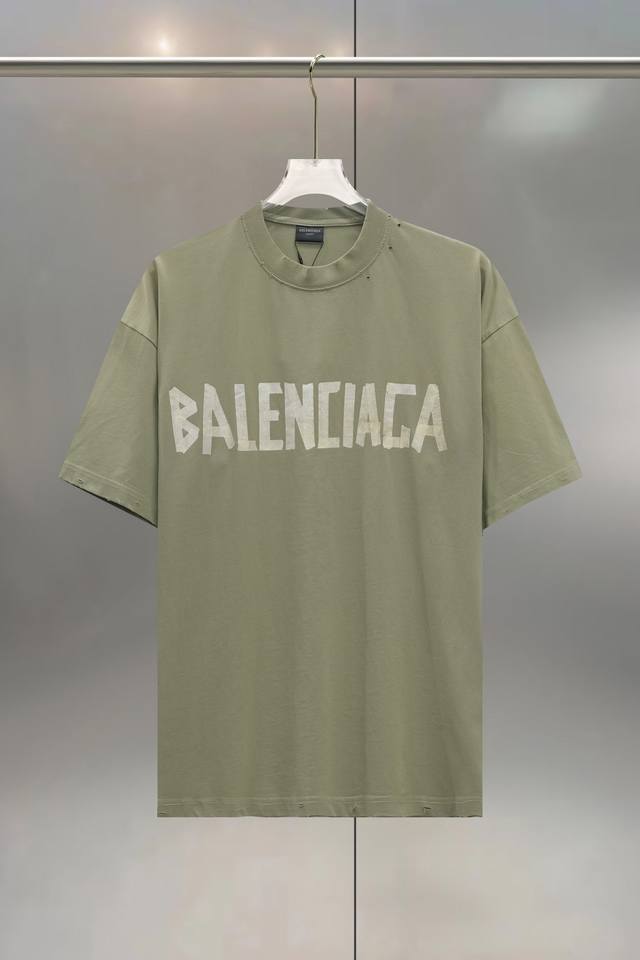 Balenciaga 巴黎胶带美纹纸印花 纯棉圆领T恤 颜色: 蓝黑色 黄色 白色 灰白 洗水红 洗水蓝 玫红 军绿 浅绿色 Size尺码： Xs S M L