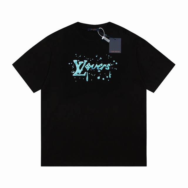 P80#V043 高品质 Lv 路易威登 海蓝泪短袖，对色定染面料，超精细平网印花工艺，对位定点印花，采用细致纱网材质做网板，定染纯棉面料，更加体现图案逼真立体