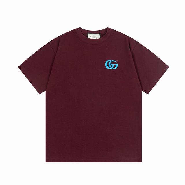 110 隔天到 Gucci 古驰 双G小字母刺绣 Logo标识精致升级，灵感源自八十年代复古 原版面料 官方同款 短袖T恤 定制300克同缸染面料 手感非常舒服