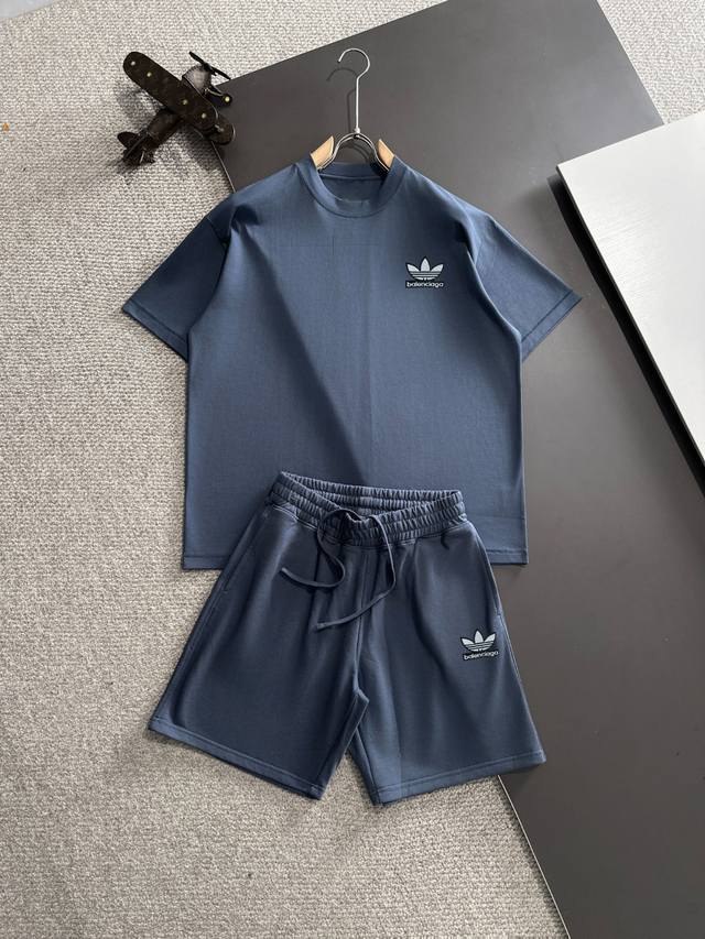 隔天出货 P300 Balencidga巴黎世家 高端定制 2025春夏新款松紧带休闲重工水洗套装，蜡染牛肚吸汗透气，专柜定制面料 透气舒适度高，细节无可挑剔，