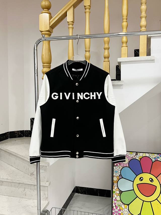 180 款号 W832 纪梵希刺绣字母拼接毛呢夹克 Givenchy官网Zp同步新款夹克 面料采用750克双面龙凤呢 袖子0.9厚度进口小牛皮荔枝纹区别臭皮 胸