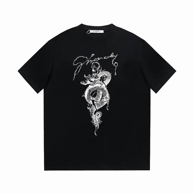 100 Givenchy 纪梵希 标识Logo字母印花百搭简约短袖T恤男女同款 吊牌 领标 水洗唛 三标齐全 定织定染280克精梳棉面料 尺码：S-Xxl 颜色