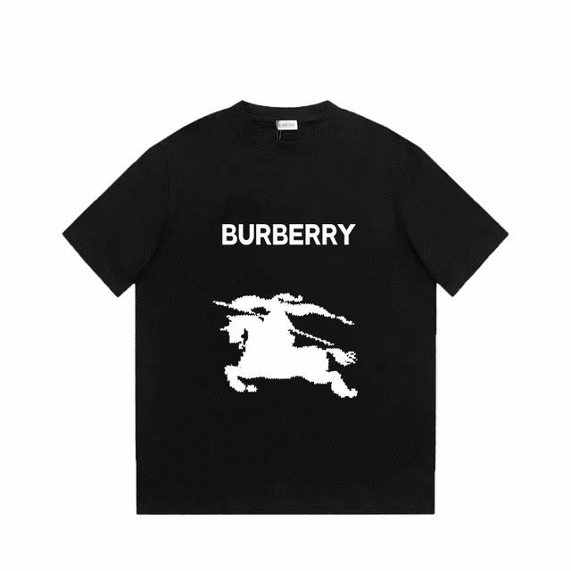 100 Burberry 巴宝莉 战马字母印花图案百搭圆领短袖T恤男女同款 吊牌 领标 水洗唛 三标齐全 定织定染280克精梳棉面料 尺码：S-Xxl 颜色：黑