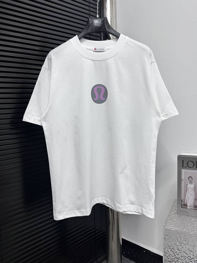 P100 Lululemon Lulu 2025Ss新款字母印花短袖 大Logo字母Os廓形宽松版型重磅纯棉短袖 简单百搭 无论内搭外穿尽显运动气息 尺码：Xs
