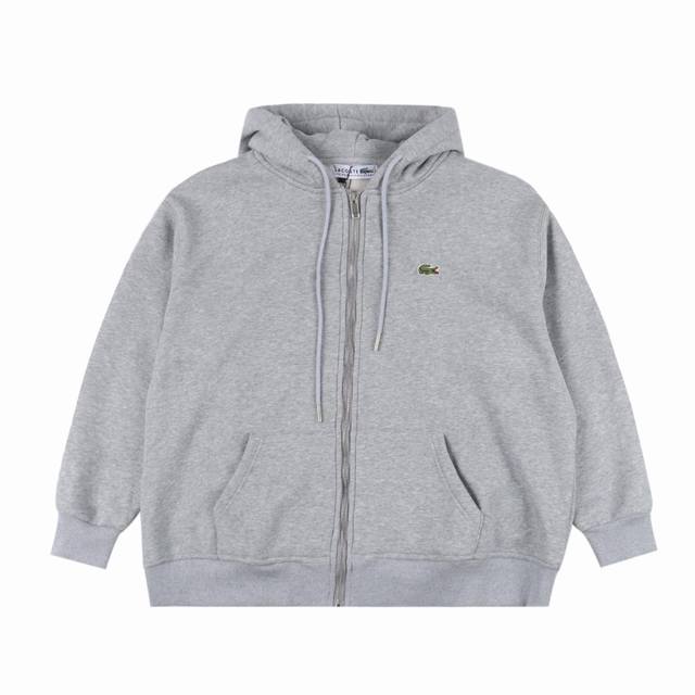 360 Lacoste 法国鳄鱼 胸口鳄鱼刺绣标识加绒拉链外套 男女同款情侣款外套这个世界不能没有卫衣外套！这款连帽运动衫代表简约风格 搭配刺绣图案，立体饱满！