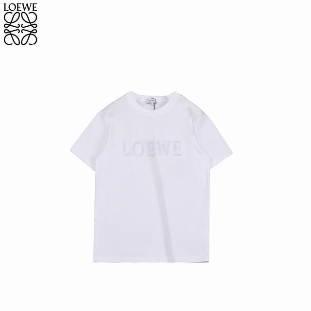 ：160 Loewe 罗意威 25Ss 银线刺绣字母短袖 26支精棉紧密平纹170克面料，配套1*1十字罗纹260克，胸前Loewe徽标采用进口机平绣，线面工整