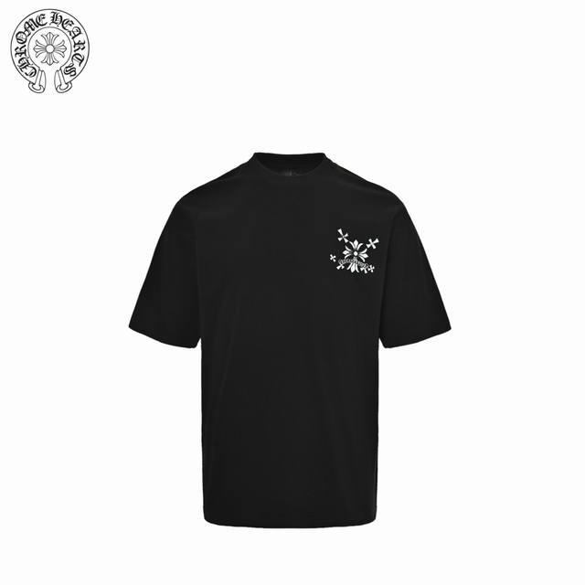 ：170 Chrome Hearts 克罗心 25Ss 手绘梵文十字架印花短袖 面料采用26支精棉双纱230克，经过高温预缩处理克重高达260克，触感细腻柔软，