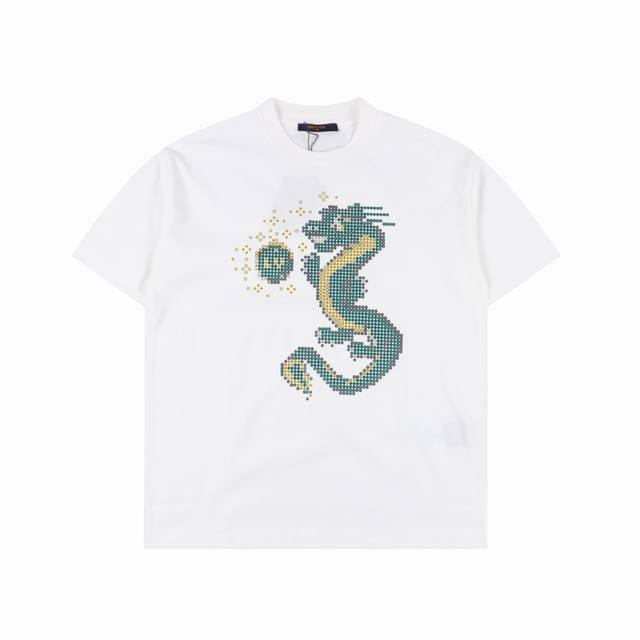 170 Louis Vuitton 路易威登 24Ss 龙年限定印花短袖 龙年限定图案 短袖T恤 三标齐全 采用高克重克重纯棉面料！手感非常舒服 Os落肩版型，