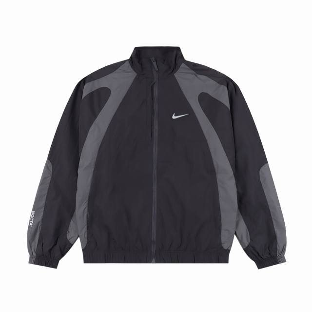 340 Nike X Drake 联名款 Nocta系列撞色立领夹克外套 男女同款 情侣款 面料采用梭织原版定制 功能性防水面料Logo印花全部采用原版印花 潮