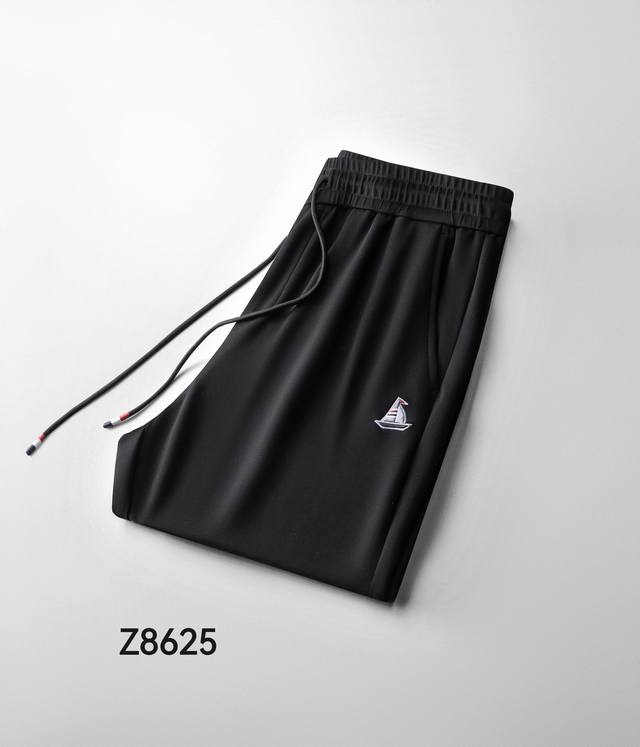 P250 春夏新款 New For Summer ；弹力雅塞尔面料，柔软，舒适 款号：Z8625 码数：30-40 版型：束脚裤型