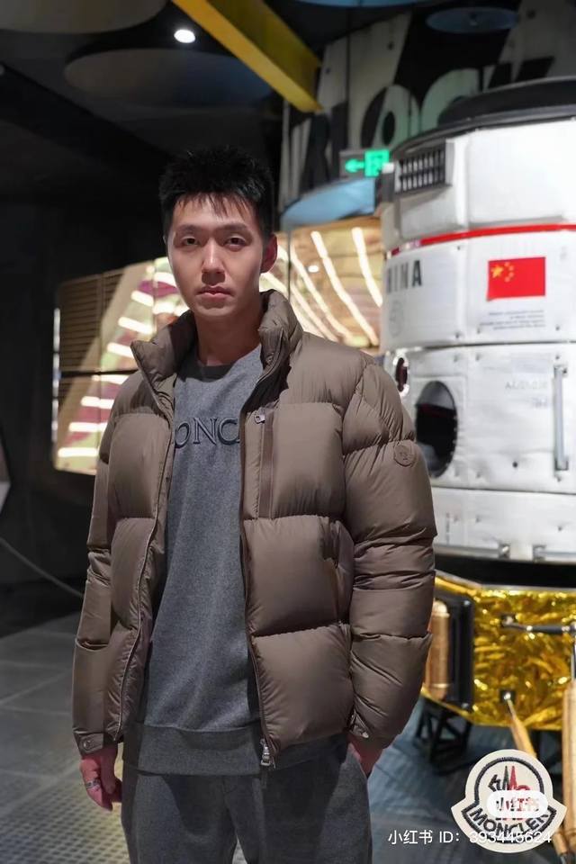 P560 上身效果｜Mon23Fw Besbre羽绒服外套.情侣款.两色入.
