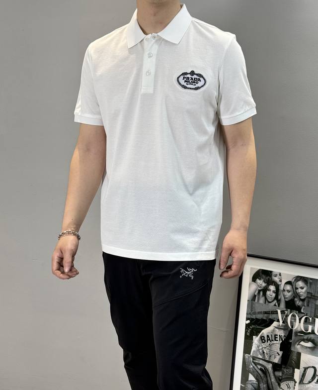 P260Prad*A普拉-达2025Ss夏季新款 Logo男士翻领Polo衫！经典商务男款，简约时尚大气不失优雅，单穿内搭体面过人，品质控 细节控的闭眼带走，低