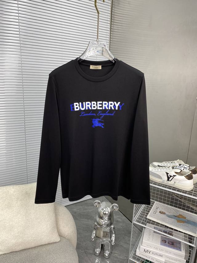 P220 Burberry巴宝莉 2025春季男士长袖T恤最新系列，简约Logo元素长袖T恤。定制高级面料手感柔软舒适带有弹力，简约大气，上身效果超赞，大货已出