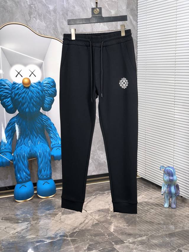 。 P290。克罗心。2025早春新品。订制高品质时尚休闲裤。超级百搭款。独家定制-进口高端高密度精棉面料，W贴身舒适，超靓版型、6上身显腿修长，內里，走线都无