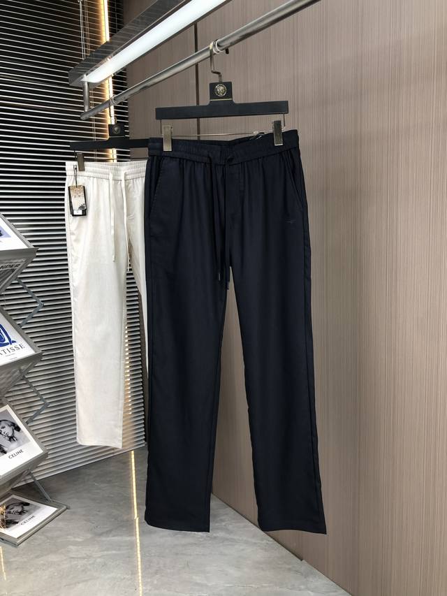 P270 Dior 迪奥公司高级订单订制高品质时尚户外休闲裤。2025春夏新品！超级百搭款。独家定制面料，手感细腻柔软，贴身舒适，上身超有型！原版定制专柜最新五